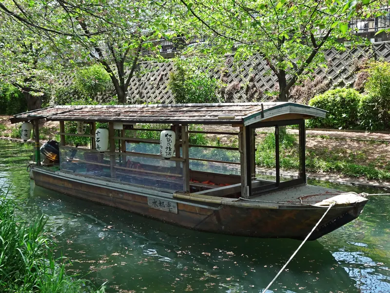 A Jikkokubune boat on the Horikawa canal, Fushimi